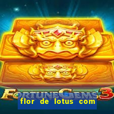 flor de lotus com lua tatuagem